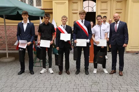 Zakończenie roku szkolnego 2024/2025 Zakończenie roku szkolnego 2024/2025